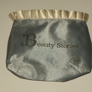 Cosmetic bag